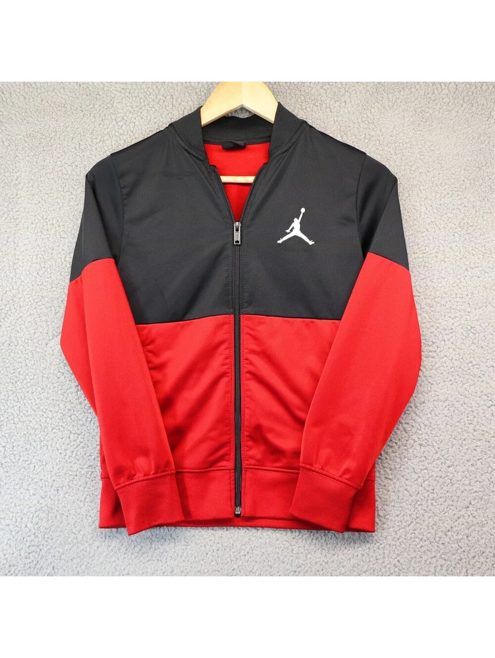 Jordan Jacket Youth Boys Medium 10-12 Black Red Track Bred